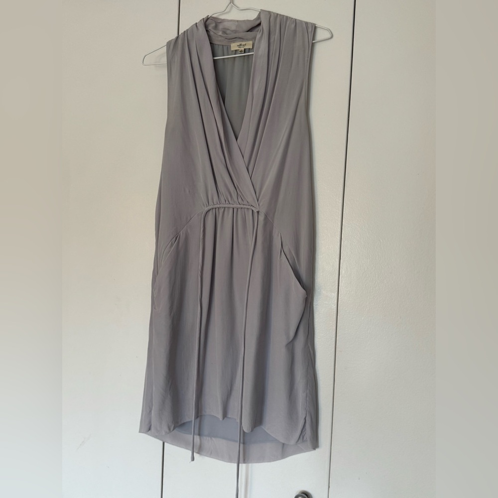 100% silk Aritzia Wilfred Sabine dress size XS